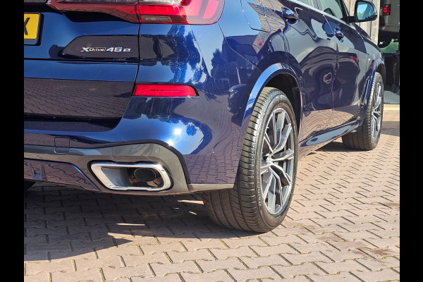BMW X5 xDrive45e High Executive M-Sport | Luchtvering |  Elek. trekhaak | Safety pack | Achterasbesturing | HUD | M aerodynamica | Leder |