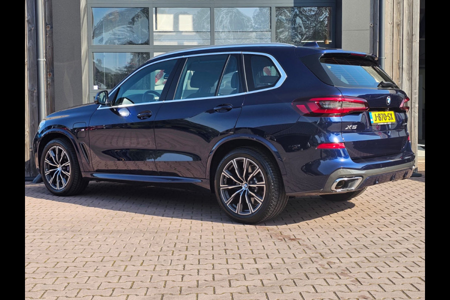 BMW X5 xDrive45e High Executive M-Sport | Luchtvering |  Elek. trekhaak | Safety pack | Achterasbesturing | HUD | M aerodynamica | Leder |