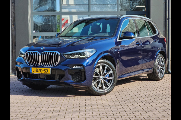 BMW X5 xDrive45e High Executive M-Sport | Luchtvering |  Elek. trekhaak | Safety pack | Achterasbesturing | HUD | M aerodynamica | Leder |