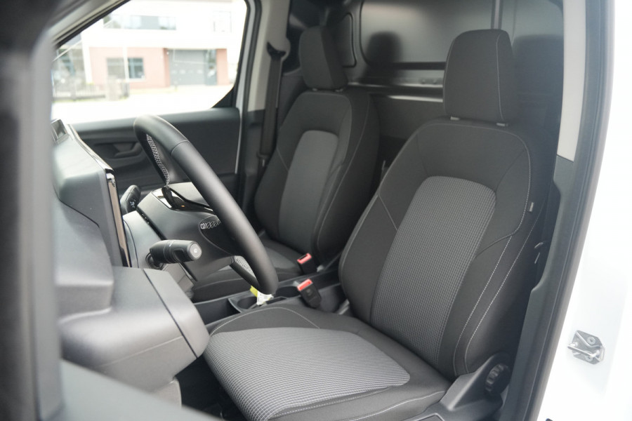 Ford E-Transit Courier Trend 44 kWh 136pk - Stoel/Stuurverwarming - Camera - Cruise - Carplay/Android - Rijklaar