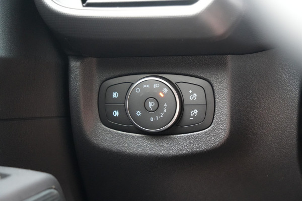 Ford E-Transit Courier Trend 44 kWh 136pk - Stoel/Stuurverwarming - Camera - Cruise - Carplay/Android - Rijklaar