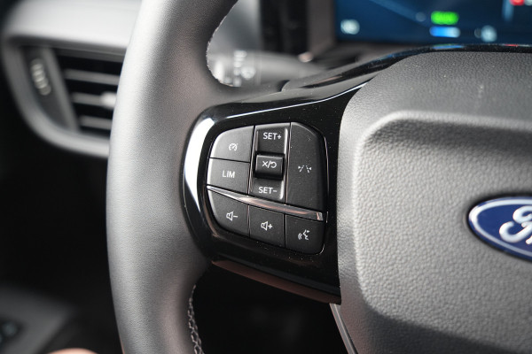 Ford E-Transit Courier Trend 44 kWh 136pk - Stoel/Stuurverwarming - Camera - Cruise - Carplay/Android - Rijklaar