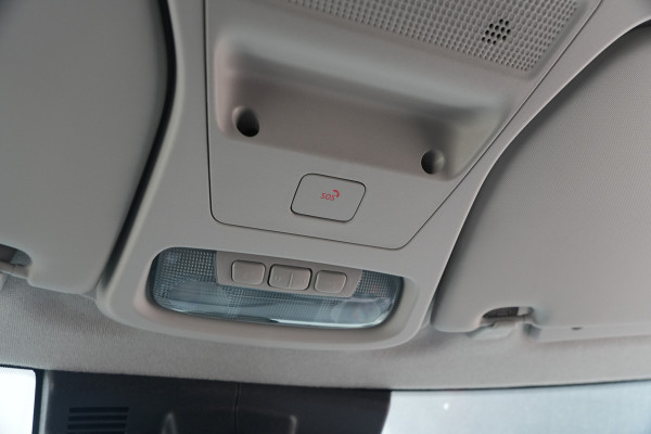 Ford E-Transit Courier Trend 44 kWh 136pk - Stoel/Stuurverwarming - Camera - Cruise - Carplay/Android - Rijklaar
