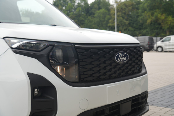 Ford E-Transit Courier Trend 44 kWh 136pk - Stoel/Stuurverwarming - Camera - Cruise - Carplay/Android - Rijklaar