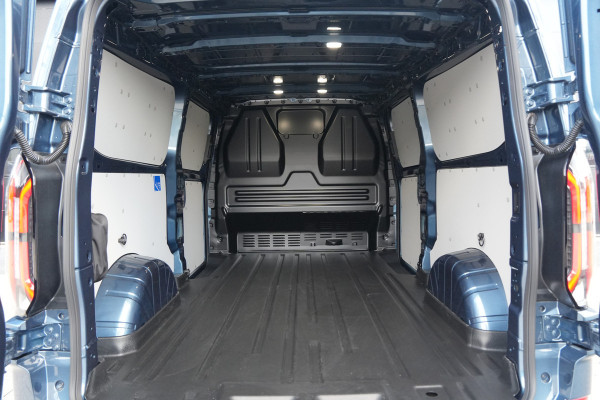 Ford E-Transit Custom 320 L2H1 Sport 71 kWh 218pk - 2x Schuif - Stoel/Stuurverwarming - Cruise - Keyless - Rijklaar