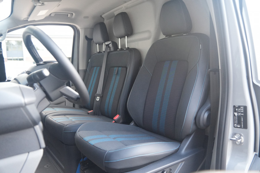 Ford E-Transit Custom 320 L2H1 Sport 71 kWh 218pk - 2x Schuif - Stoel/Stuurverwarming - Cruise - Keyless - Rijklaar