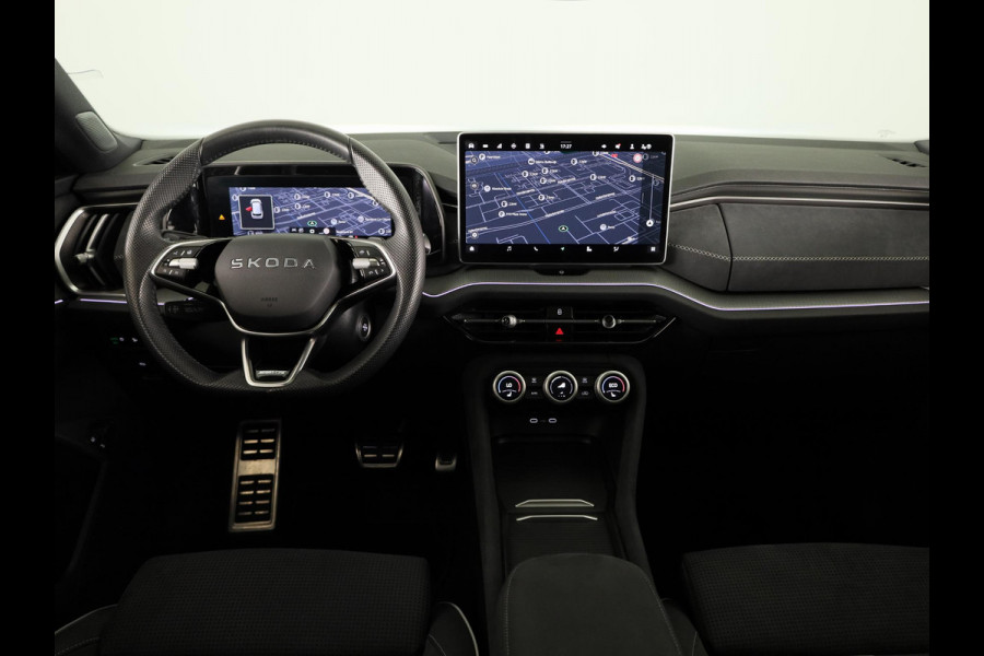Škoda Kodiaq 1.5 TSI PHEV Sportline Business 204 pk Automaat | Verlengde garantie | Navigatie | Panoramadak | Trekhaak (wegklapbaar) | Parkeersensoren | Achteruitrijcamera | Stoelverwarming v/a |