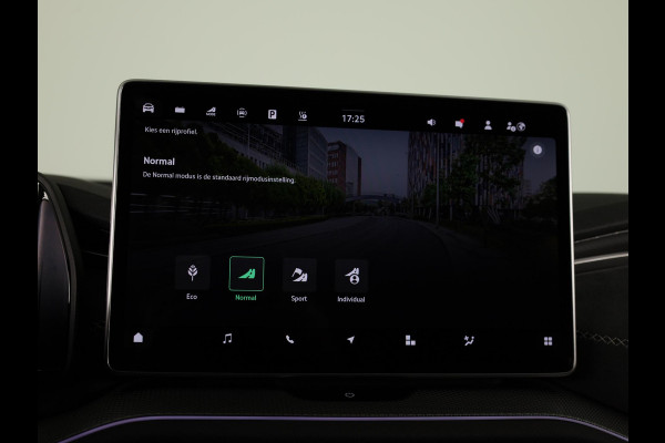 Škoda Kodiaq 1.5 TSI PHEV Sportline Business 204 pk Automaat | Verlengde garantie | Navigatie | Panoramadak | Trekhaak (wegklapbaar) | Parkeersensoren | Achteruitrijcamera | Stoelverwarming v/a |