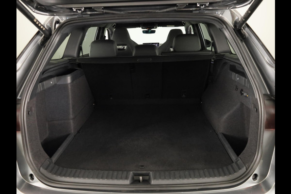 Škoda Kodiaq 1.5 TSI PHEV Sportline Business 204 pk Automaat | Verlengde garantie | Navigatie | Panoramadak | Trekhaak (wegklapbaar) | Parkeersensoren | Achteruitrijcamera | Stoelverwarming v/a |
