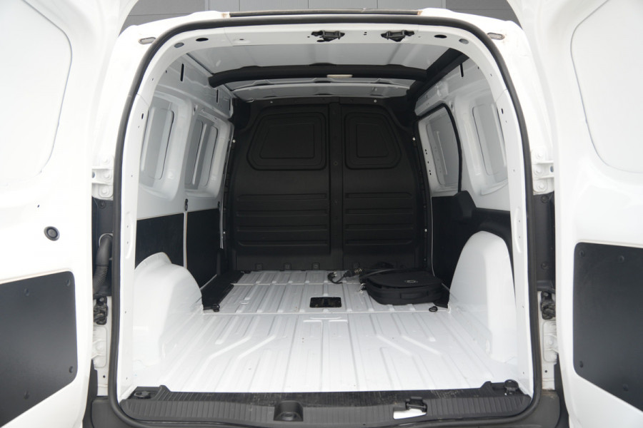 Mercedes-Benz eCitan 112 Base L2 45 kWh 122pk - Cruise - Camera - PDC - Snelladen - Auto Clima - Rijklaar