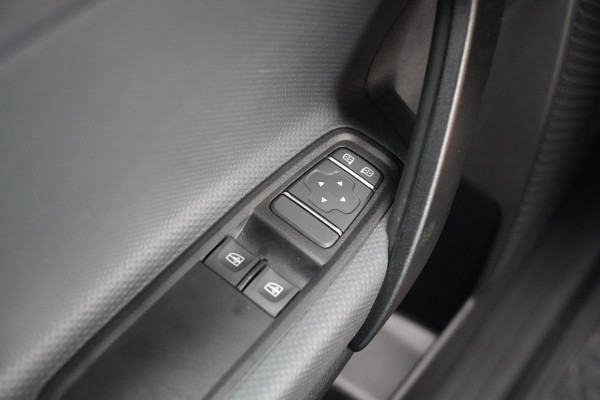 Mercedes-Benz eCitan 112 Base L2 45 kWh 122pk - Cruise - Camera - PDC - Snelladen - Auto Clima - Rijklaar