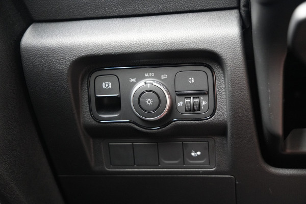 Mercedes-Benz eCitan 112 Base L2 45 kWh 122pk - Cruise - Camera - PDC - Snelladen - Auto Clima - Rijklaar