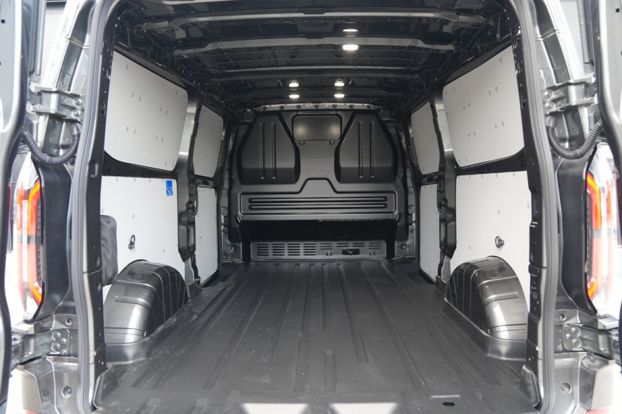 Ford E-Transit Custom 320 L2H1 Sport 71 kWh 218pk2x Schuif - Stoel/Stuurverwarming - Cruise - Keyless - Rijklaar