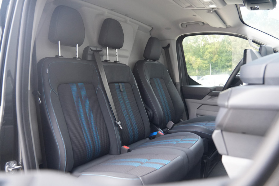 Ford E-Transit Custom 320 L2H1 Sport 71 kWh 218pk2x Schuif - Stoel/Stuurverwarming - Cruise - Keyless - Rijklaar