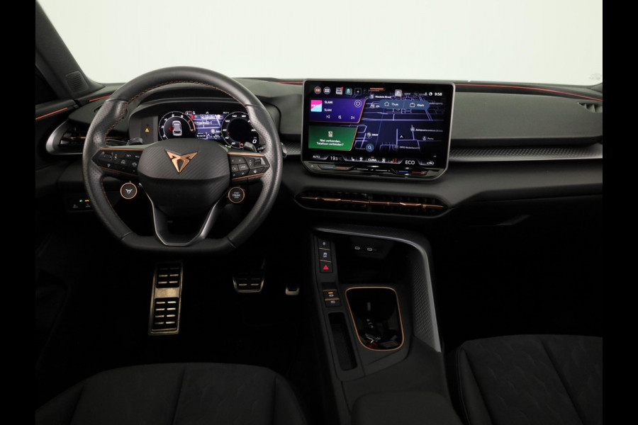 CUPRA Terramar 1.5 TSI e-Hybrid VZ Performance 272 pk Automaat | Navigatie | Panoramadak | Parkeersensoren (Park assist)  Rondomzicht camera | Elektr. voorstoelen | Matrix LED koplampen |