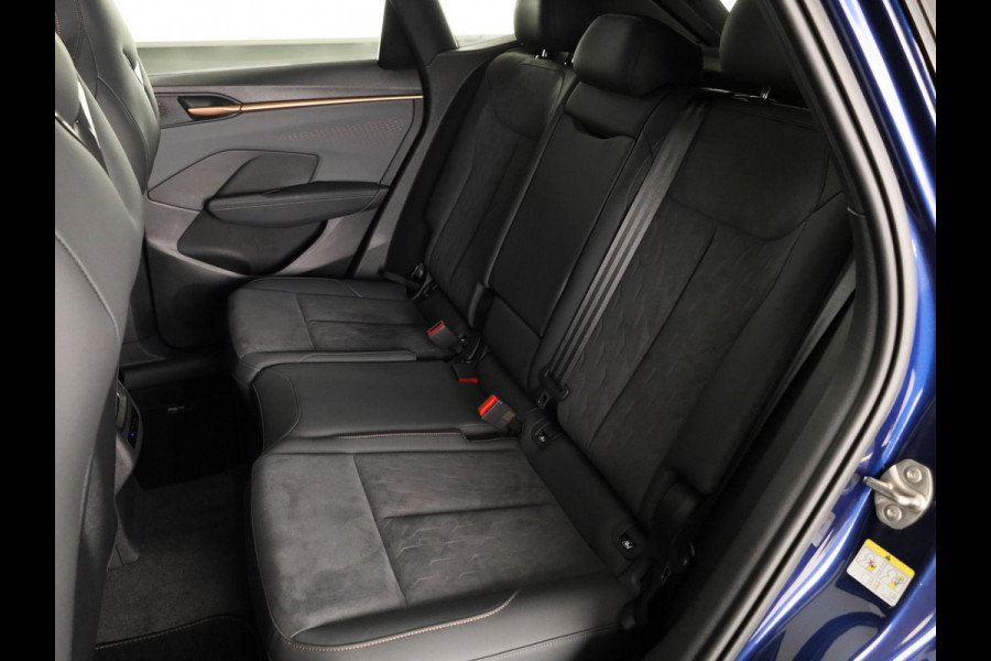 CUPRA Terramar 1.5 TSI e-Hybrid VZ Performance 272 pk Automaat | Navigatie | Panoramadak | Parkeersensoren (Park assist)  Rondomzicht camera | Elektr. voorstoelen | Matrix LED koplampen |