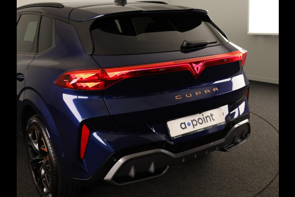 CUPRA Terramar 1.5 TSI e-Hybrid VZ Performance 272 pk Automaat | Navigatie | Panoramadak | Parkeersensoren (Park assist)  Rondomzicht camera | Elektr. voorstoelen | Matrix LED koplampen |