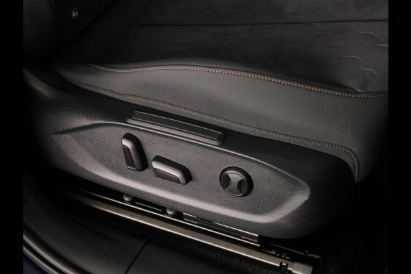 CUPRA Terramar 1.5 TSI e-Hybrid VZ Performance 272 pk Automaat | Navigatie | Panoramadak | Parkeersensoren (Park assist)  Rondomzicht camera | Elektr. voorstoelen | Matrix LED koplampen |