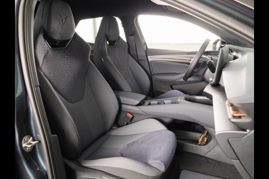 CUPRA Raval Business First Edition 56 kWh 211PK | Elektrisch Verstelbare Stoelen | Keyless Entry | Achteruitrijcamera | Climate Control | Adaptieve Cruise Control |