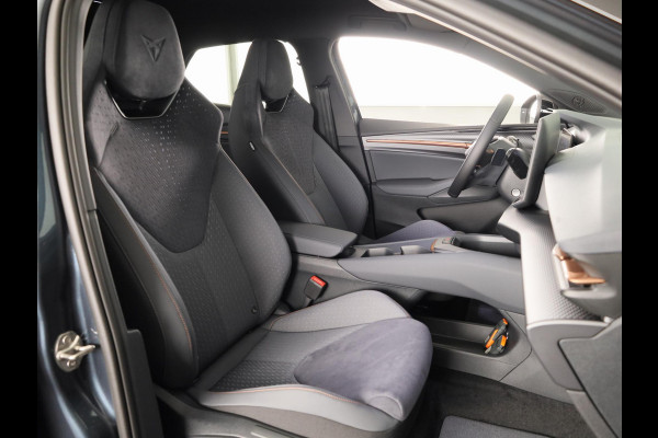 CUPRA Raval Business First Edition 56 kWh 211PK | Elektrisch Verstelbare Stoelen | Keyless Entry | Achteruitrijcamera | Climate Control | Adaptieve Cruise Control |