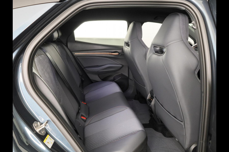 CUPRA Raval Business First Edition 56 kWh 211PK | Elektrisch Verstelbare Stoelen | Keyless Entry | Achteruitrijcamera | Climate Control | Adaptieve Cruise Control |