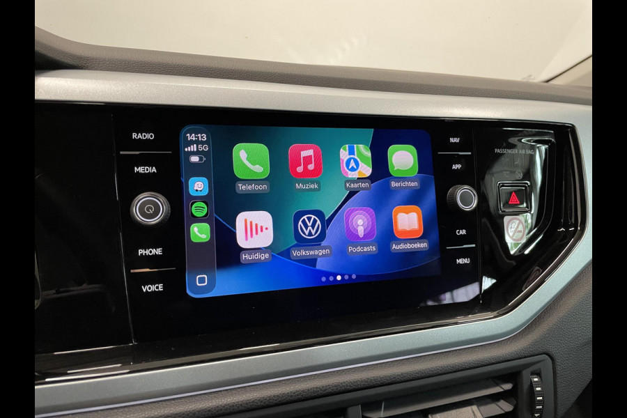 Volkswagen Polo 1.0 TSI 115pk Life Business DSG Aut. Adaptive Cruise Travel Assist/Lane Assist LED-koplampen PDC VA+Achteruitrijcamera Discover Media Navigatie Carplay Stoelverwarming Trekhaak