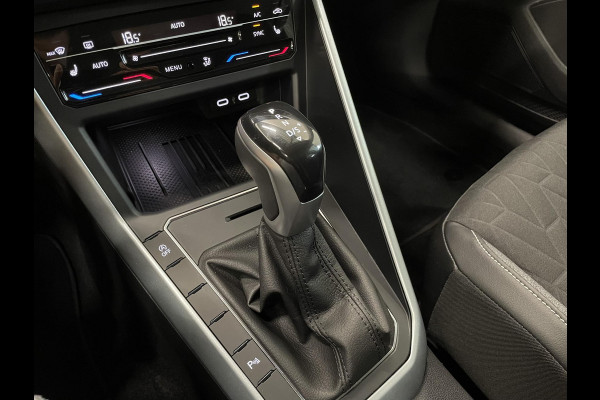 Volkswagen Polo 1.0 TSI 115pk Life Business DSG Aut. Adaptive Cruise Travel Assist/Lane Assist LED-koplampen PDC VA+Achteruitrijcamera Discover Media Navigatie Carplay Stoelverwarming Trekhaak