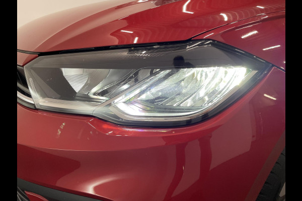 Volkswagen Polo 1.0 TSI 115pk Life Business DSG Aut. Adaptive Cruise Travel Assist/Lane Assist LED-koplampen PDC VA+Achteruitrijcamera Discover Media Navigatie Carplay Stoelverwarming Trekhaak