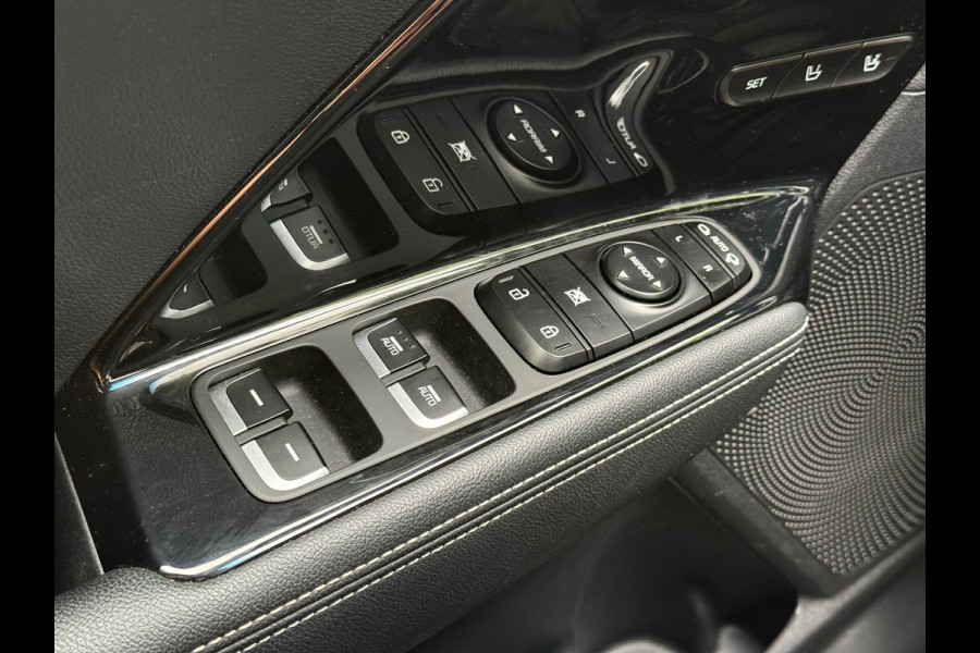 Kia e-Niro ExecutiveLine 64 kWh l Volleder l Xenon l Camera l Vol Opties l