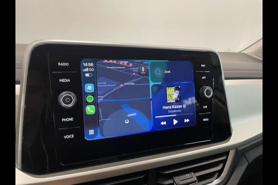 Volkswagen T-Roc 1.0 TSI 85 kW Move Discover Media Navi Digital Cockpit App-Connect DAB Climatronic Stoelverwarming Privacy Glass Park Assist Lane Assist Front Assist 17 inch LM Velgen Ascot Gray