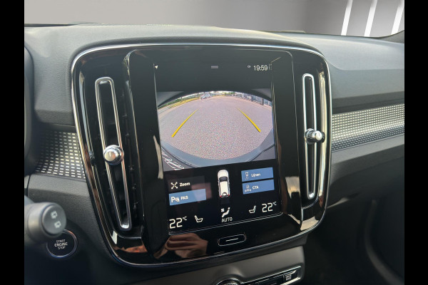 Volvo XC40 1.5 T4 Recharge R-Design H&K Camera ACC Blis