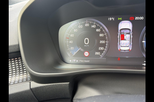 Volvo XC40 1.5 T4 Recharge R-Design H&K Camera ACC Blis