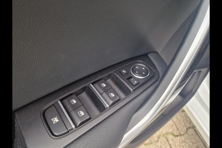 Kia Ceed Sportswagon 1.4 T-GDi GT-PlusLine Full Options! | Schuifkanteldak | Camera | Sportstoelen met geheugen | Dodehoek herkenningn