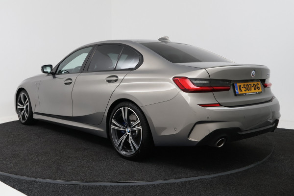 BMW 3-serie 330i High Executive Edition (PANORAMADAK, HEAD-UP, HARMAN/KARDON, 360 CAMERA, SFEERVERLICHTING, DEALER ONDERHOUDEN)