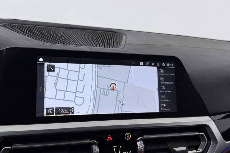 BMW 3-serie 330i High Executive Edition (PANORAMADAK, HEAD-UP, HARMAN/KARDON, 360 CAMERA, SFEERVERLICHTING, DEALER ONDERHOUDEN)