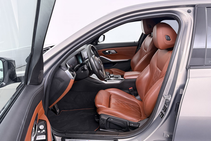 BMW 3-serie 330i High Executive Edition (PANORAMADAK, HEAD-UP, HARMAN/KARDON, 360 CAMERA, SFEERVERLICHTING, DEALER ONDERHOUDEN)