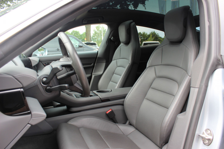 Porsche Taycan 4S Performance 84 kWh / SoH 91,9% / 38.845 km! /  Panoramadak / Camera / Passenger Display / Luchtvering / 21'' / Bose / Stoelverwarming / DAB / Cruise Control