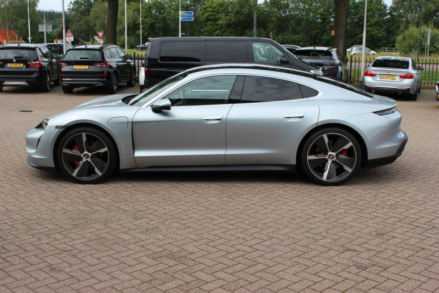 Porsche Taycan 4S Performance 84 kWh / SoH 91,9% / 38.845 km! /  Panoramadak / Camera / Passenger Display / Luchtvering / 21'' / Bose / Stoelverwarming / DAB / Cruise Control