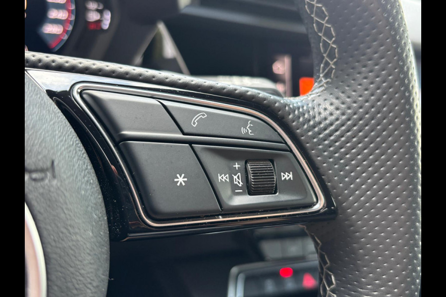 Audi A3 Sportback 30 TFSI S-Line edition | Apple Carplay | Lane Assist | | LED | Navi | Cruise