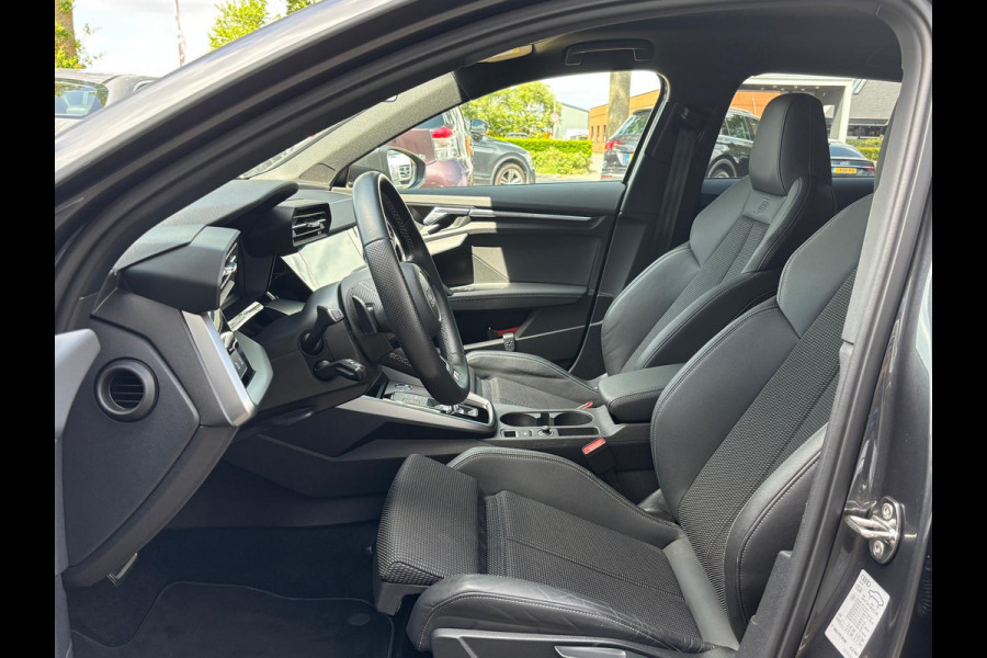 Audi A3 Sportback 30 TFSI S-Line edition | Apple Carplay | Lane Assist | | LED | Navi | Cruise