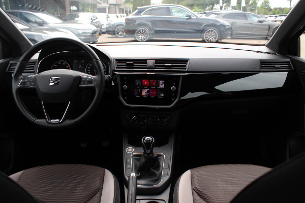 Seat Ibiza 1.0 TSI FR 116pk / CarPlay / Parkeerhulp achter / 17'' / Stoelverwarming / Cruise Control