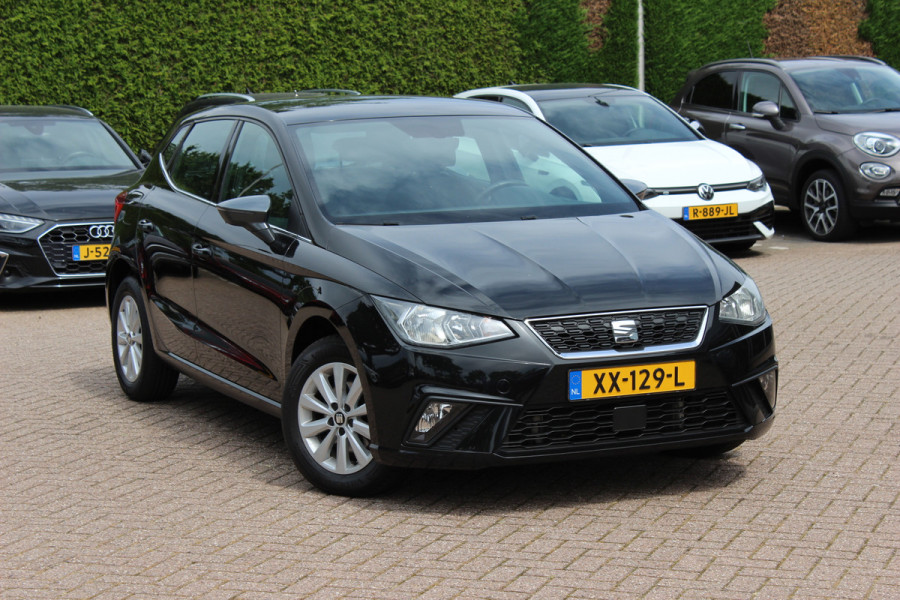 Seat Ibiza 1.0 TSI FR 116pk / CarPlay / Parkeerhulp achter / 17'' / Stoelverwarming / Cruise Control