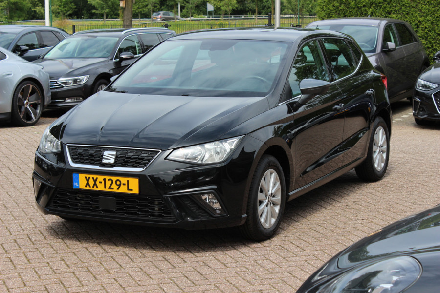 Seat Ibiza 1.0 TSI FR 116pk / CarPlay / Parkeerhulp achter / 17'' / Stoelverwarming / Cruise Control