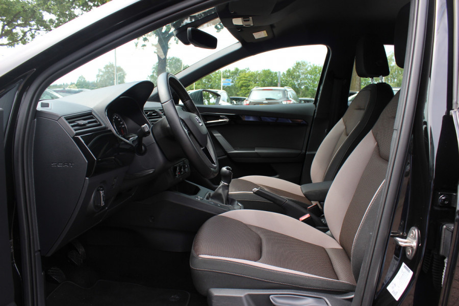 Seat Ibiza 1.0 TSI FR 116pk / CarPlay / Parkeerhulp achter / 17'' / Stoelverwarming / Cruise Control