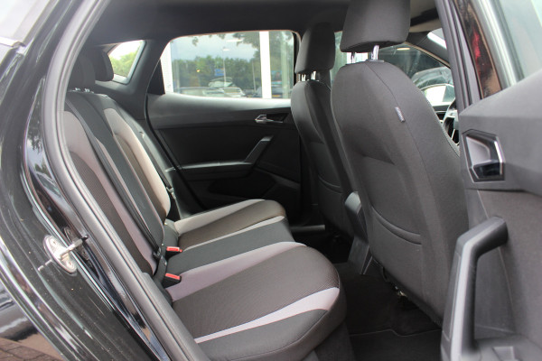 Seat Ibiza 1.0 TSI FR 116pk / CarPlay / Parkeerhulp achter / 17'' / Stoelverwarming / Cruise Control