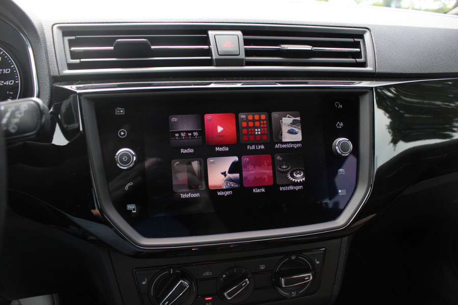 Seat Ibiza 1.0 TSI FR 116pk / CarPlay / Parkeerhulp achter / 17'' / Stoelverwarming / Cruise Control