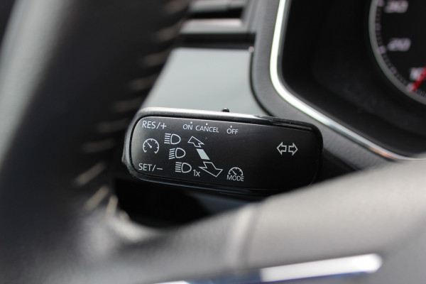 Seat Ibiza 1.0 TSI FR 116pk / CarPlay / Parkeerhulp achter / 17'' / Stoelverwarming / Cruise Control