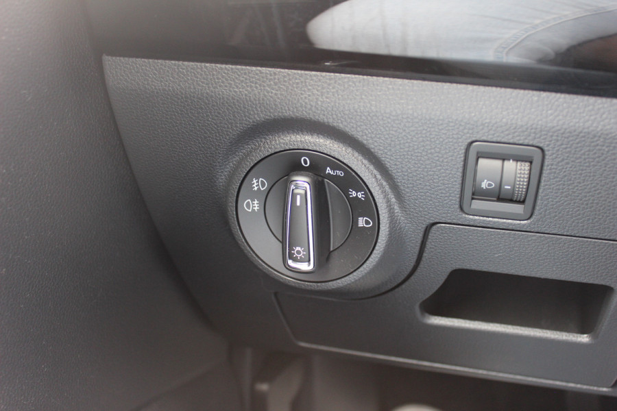 Seat Ibiza 1.0 TSI FR 116pk / CarPlay / Parkeerhulp achter / 17'' / Stoelverwarming / Cruise Control