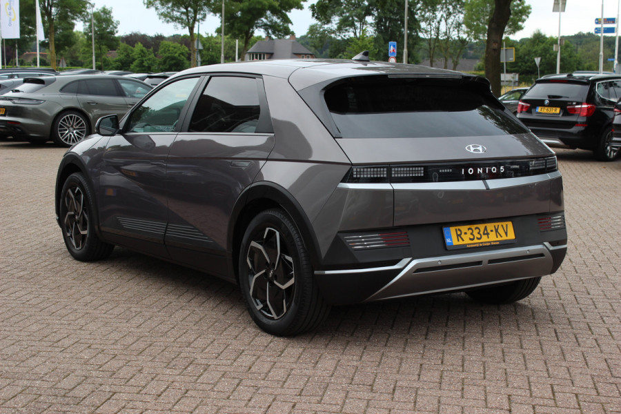 Hyundai IONIQ 5 Style 58 kWh 15.112km! / SoH 98,2% / NL Auto! / Trekhaak / Camera / CarPlay / Keyless / 19'' / Virtual Cockpit / DAB / ACC