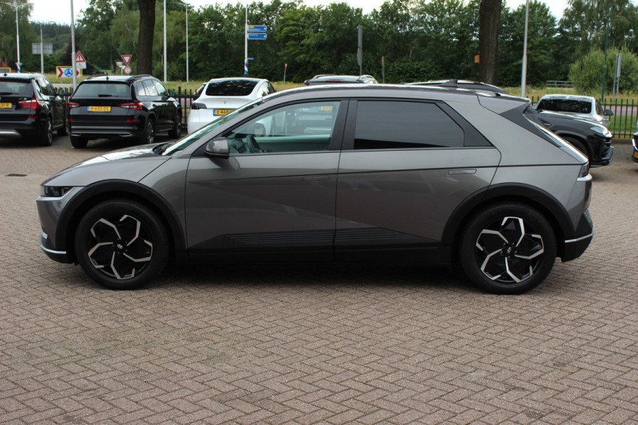 Hyundai IONIQ 5 Style 58 kWh 15.112km! / SoH 98,2% / NL Auto! / Trekhaak / Camera / CarPlay / Keyless / 19'' / Virtual Cockpit / DAB / ACC